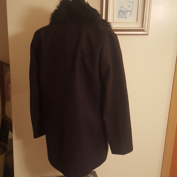 Covington ladies coat - Picture 3 of 6